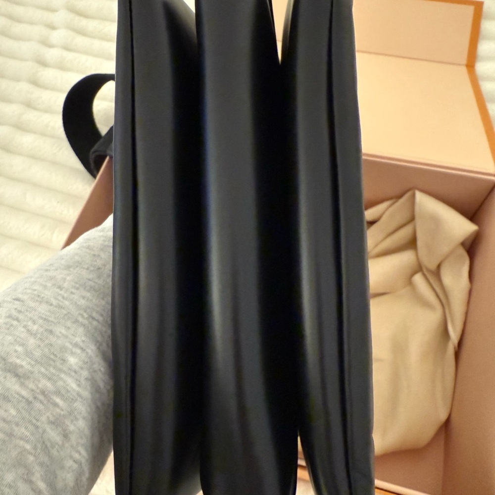Louis Vuitton Black Coussin PM Bag - Picture 5 of 15